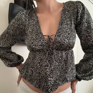 Abercrombie & Fitch Black and White Satin long sleeve Blouse